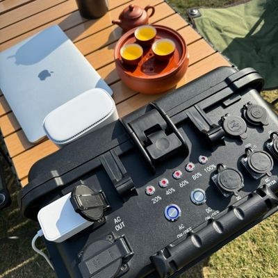 Sản lượng điện di động 4000W cho máy bay không người lái máy tính xách tay nhiếp ảnh Máy phát oxy Máy phát năng lượng mặt trời