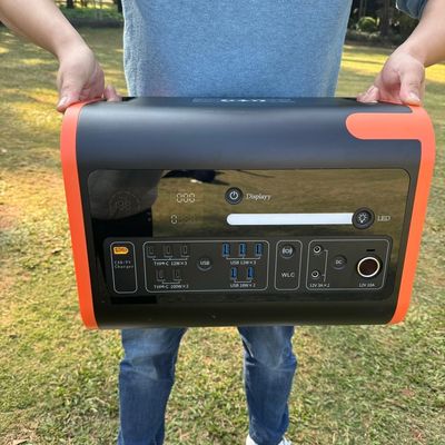 AT22 2000W 2200W LiFePO4 pin Đường điện di động cho hệ thống Power Bank ngoài trời
