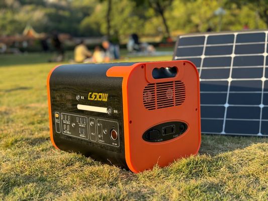 AT22 800W sạc năng lượng mặt trời pin di động Nhà máy điện mặt trời gấp cho trại năng lượng lưu trữ năng lượng