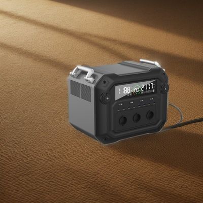 Máy phát năng lượng mặt trời cao 2500W 2340wh 110V 120V với vật liệu vỏ hồ sơ nhôm ABS