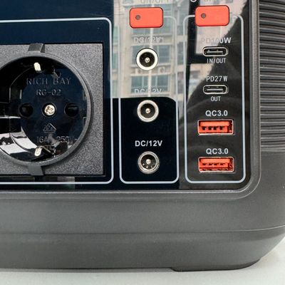 Máy phát điện năng lượng mặt trời di động 6kg 600W 50Hz 60Hz 600 Watt