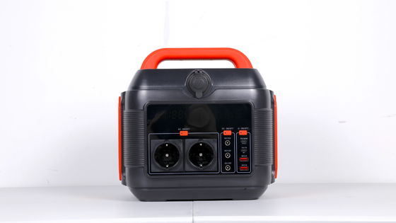 600W Động cơ năng lượng mặt trời di động Outlet Backup Bank Nhà máy điện ngoài trời