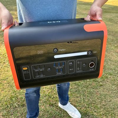 2200W Pure Sinus Wave Inverter Máy phát năng lượng mặt trời với pin Lithium Iron Phosphate