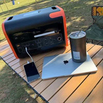 2048wh Capacity Energy Storage Camping Nhà máy năng lượng mặt trời AC Thời gian sạc 90 phút