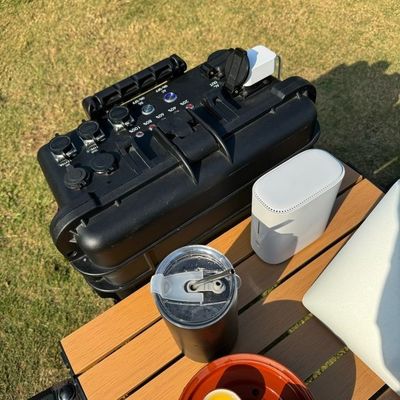 Máy phát điện năng lượng mặt trời 3000W LT-30 cho Trạm điện không bị gián đoạn ngoài trời Trại RV và Công việc