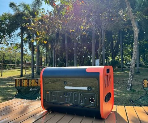 1800W 2000W 2200W Trạm điện di động 2kw với pin Lithium LiFePO4 AT22 Đen