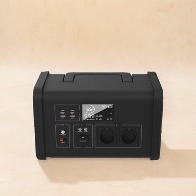 Mặt trời đầu vào Anderson giao diện 18V / 6A Max cho 230V 700W LiFePO4 Nhà máy điện di động