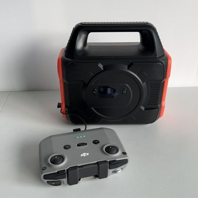 Máy phát điện năng lượng mặt trời 300W Điện năng động di động di động cho ngoài trời khẩn cấp ban công RV