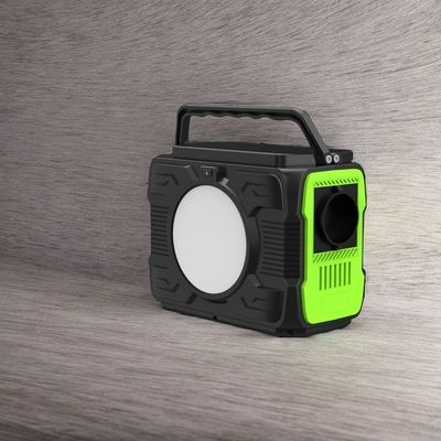 Bộ sạc máy phát điện mặt trời di động với công suất đầu ra 200W AC và đầu vào / đầu ra loại C 9V / 3A