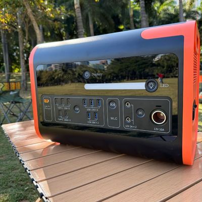AT22 Nhà máy điện ngoài trời di động với đầu ra 220V và máy phát năng lượng mặt trời