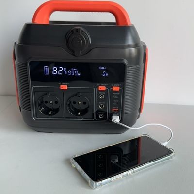 Nhu cầu năng lượng khẩn cấp Trung tâm điện gia đình với pin lithium 600W và đèn LED 11W