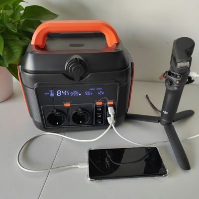 Nguồn cung cấp điện pin lithium 600W cho thị trường Aii USB loại C DC và AC