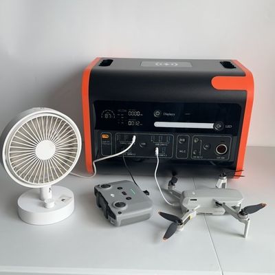 2200W Đường điện di động UPS đầu vào năng lượng mặt trời 800W Máy phát điện nguồn điện không bị gián đoạn