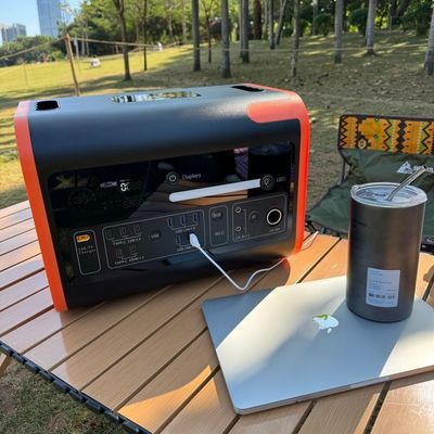 2200W/2048wh Lithium Battery Mobile Power Station Màu sắc tùy biến Màu cam Đen