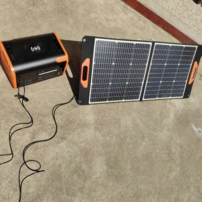 Nhà máy điện mặt trời cắm trại di động 2400W với LiFePO4 và điện áp đầu ra AC 220V±5%