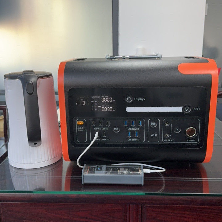 1800W-2400W Lưu trữ năng lượng Trạm điện di động Máy phát năng lượng mặt trời cho du lịch ngoài trời