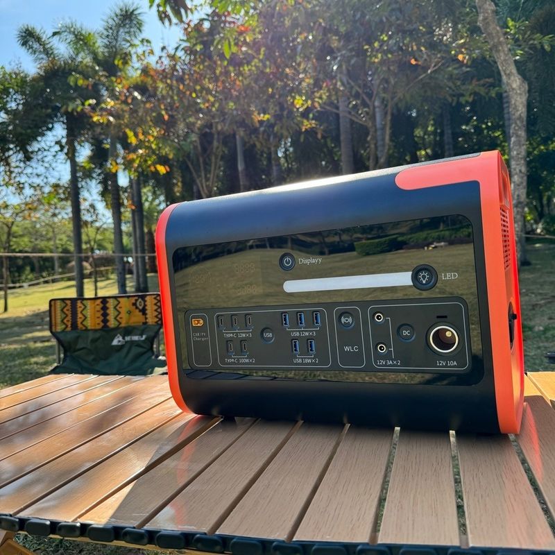 600W 2200W 3000W Động cơ năng lượng mặt trời Động cơ điện di động cho gia đình ngoài trời RV Cắm trại