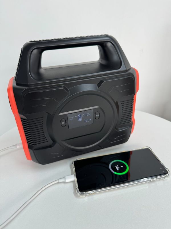 Máy phát năng lượng mặt trời di động có pin Li-ion 300W có thể tùy chỉnh với công nghệ MPPT