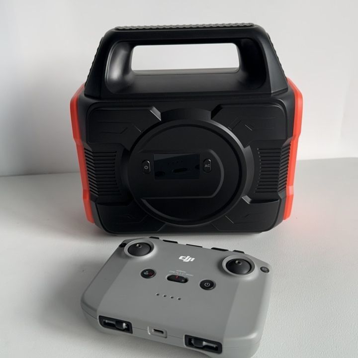 Hệ thống lưu trữ năng lượng di động 300W Trạm điện tái chế cho cắm trại ngoài trời 288wh