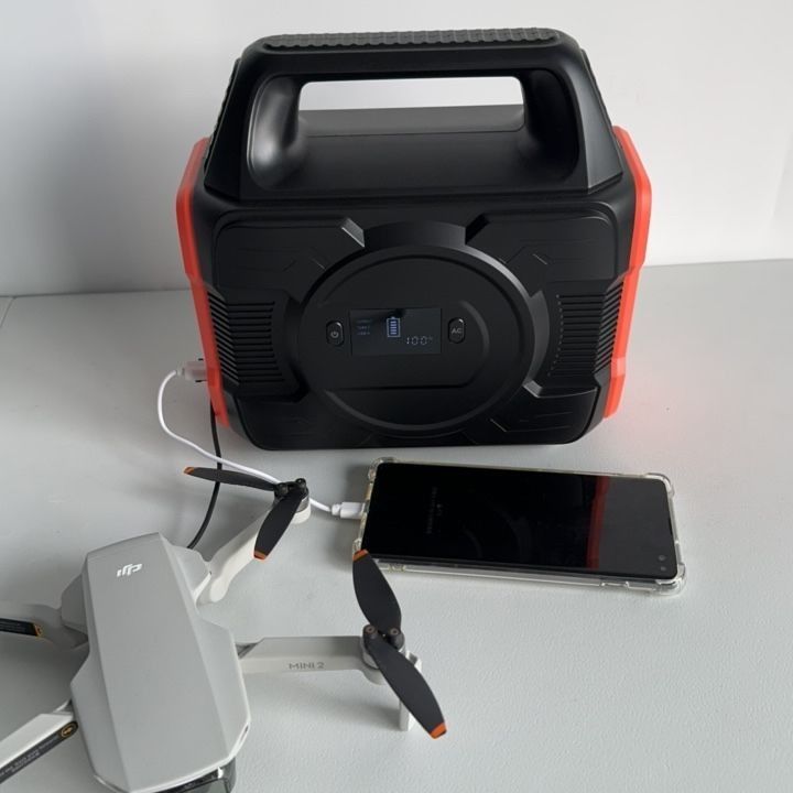 Pin Lithium ngoài trời Pin lưu trữ năng lượng 300W Trạm điện di động với MPPT