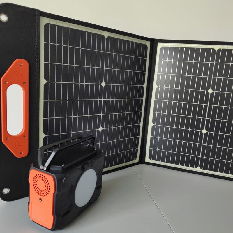 Năng lượng đầu ra AC 200W Nhà máy điện khẩn cấp di động đa chức năng Máy phát năng lượng mặt trời