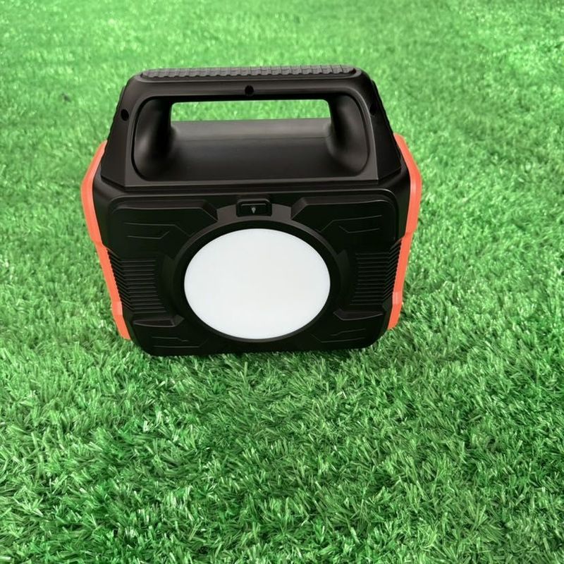 Trong nhà / ngoài trời áp dụng 200W / 300W / 600W ngoài trời cắm trại khẩn cấp Trạm điện di động