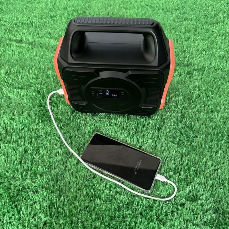 Máy phát điện năng lượng mặt trời 300W Nhà máy điện sóng sinus tinh khiết để di chuyển nhẹ