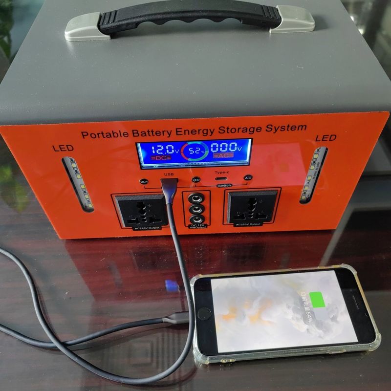 Trạm điện di động 300 Watt cho Home Package Kích thước 300.00cm * 210.00cm * 170.00cm