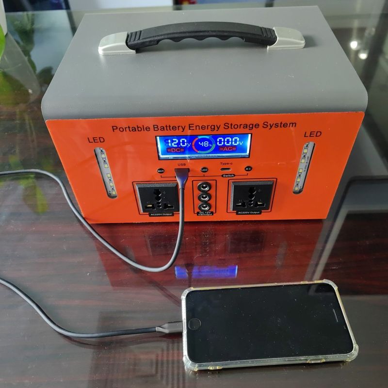300W Điện lượng đầu ra định lượng loại C 5V / 10W Trạm điện di động để sạc điện thoại di động văn phòng